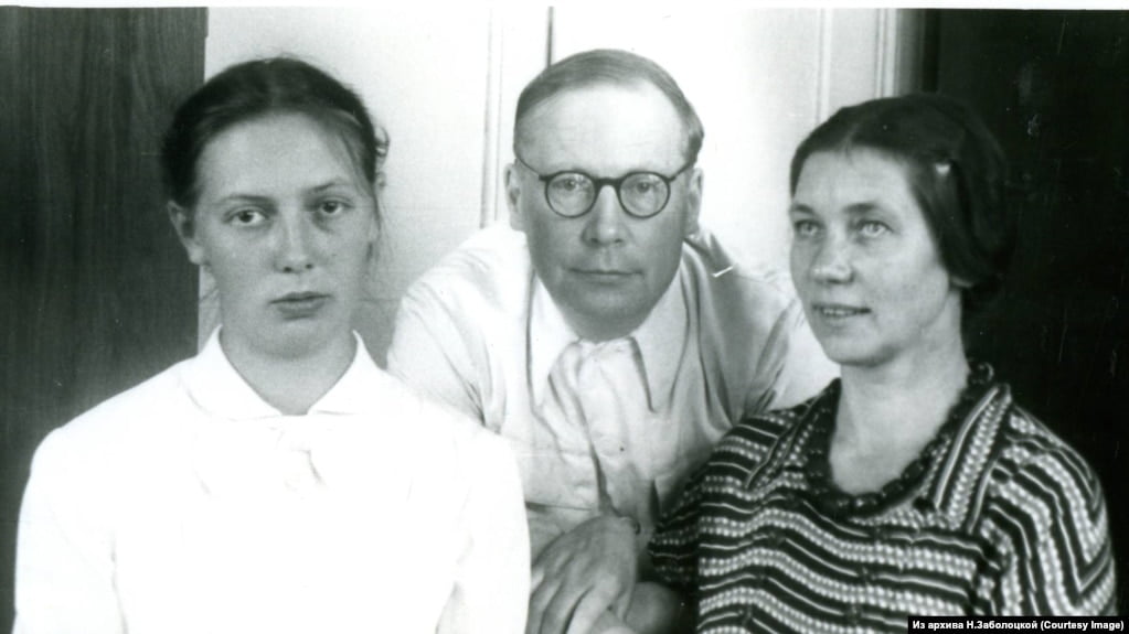 Николай Заболоцкий с женой Екатериной и дочерью Натальей,